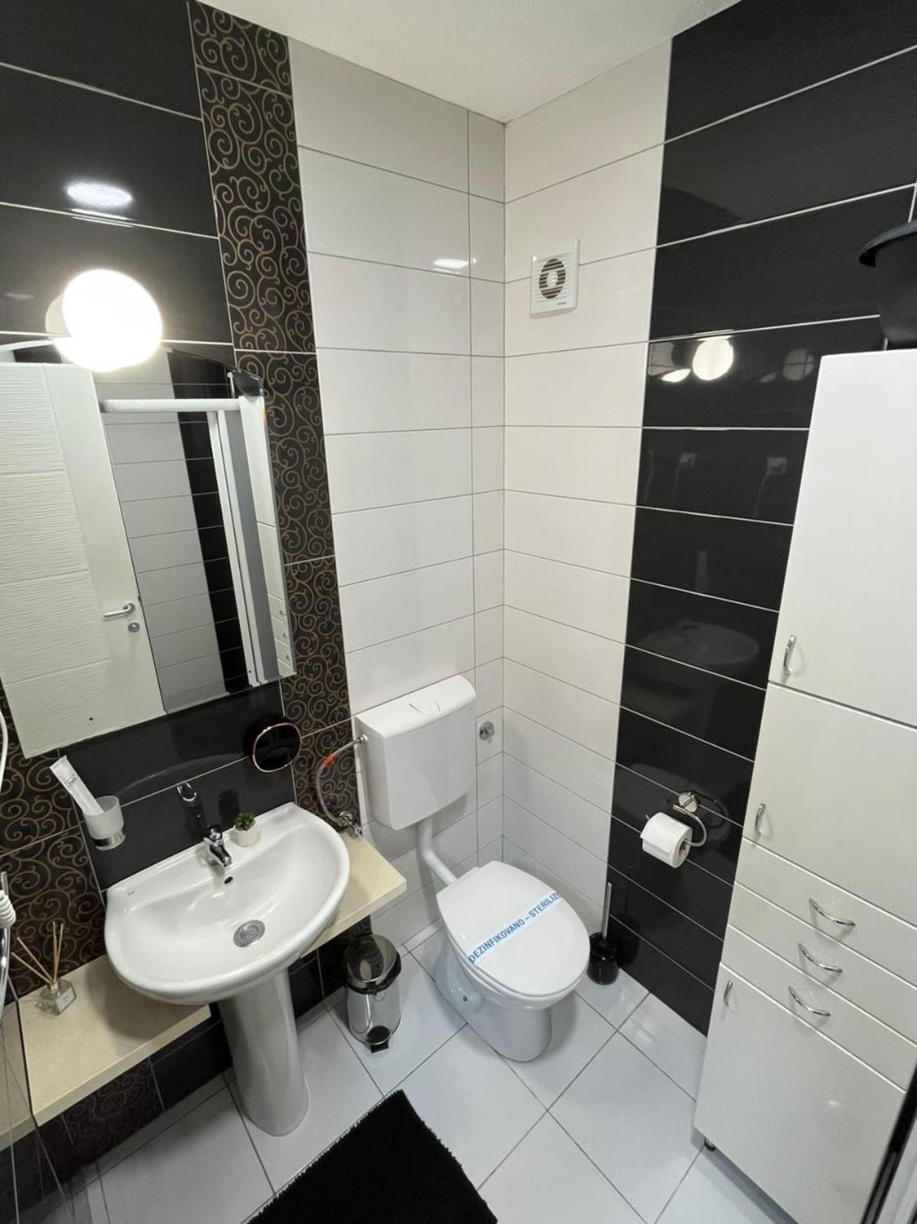 Apartman Mia Centar Kruševac Eksteriør billede