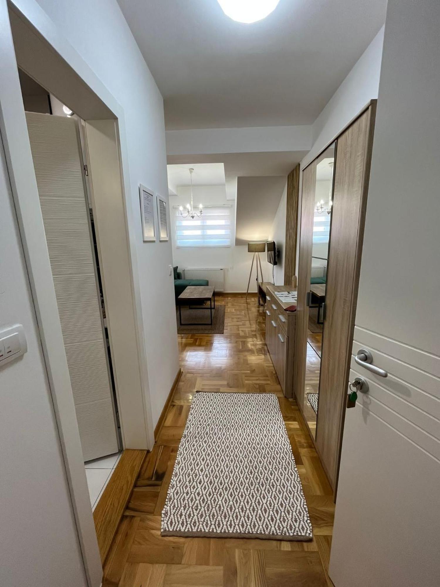 Apartman Mia Centar Kruševac Eksteriør billede