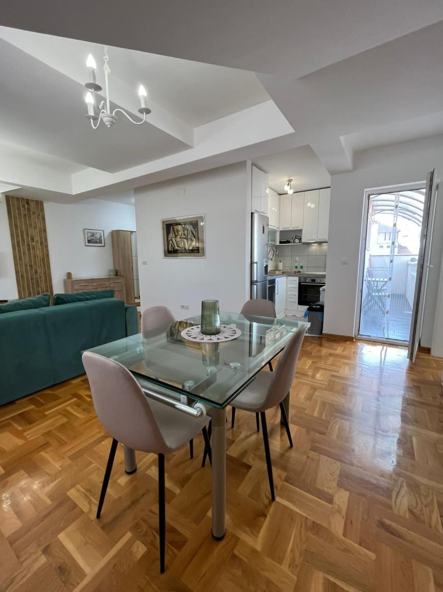 Apartman Mia Centar Kruševac Eksteriør billede